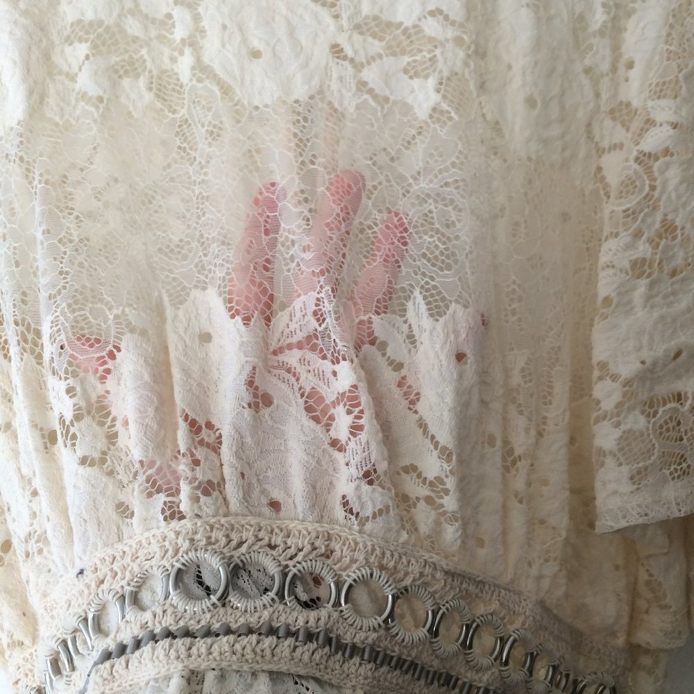 Zara Embroidered Off White Dress - Picture 5 of 7